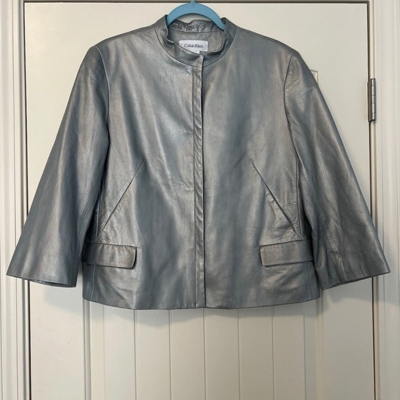 Calvin Klein Women’s 100% Leather 3/4 Sleeve Silver Jacket Size L - Picture 1 of 9
